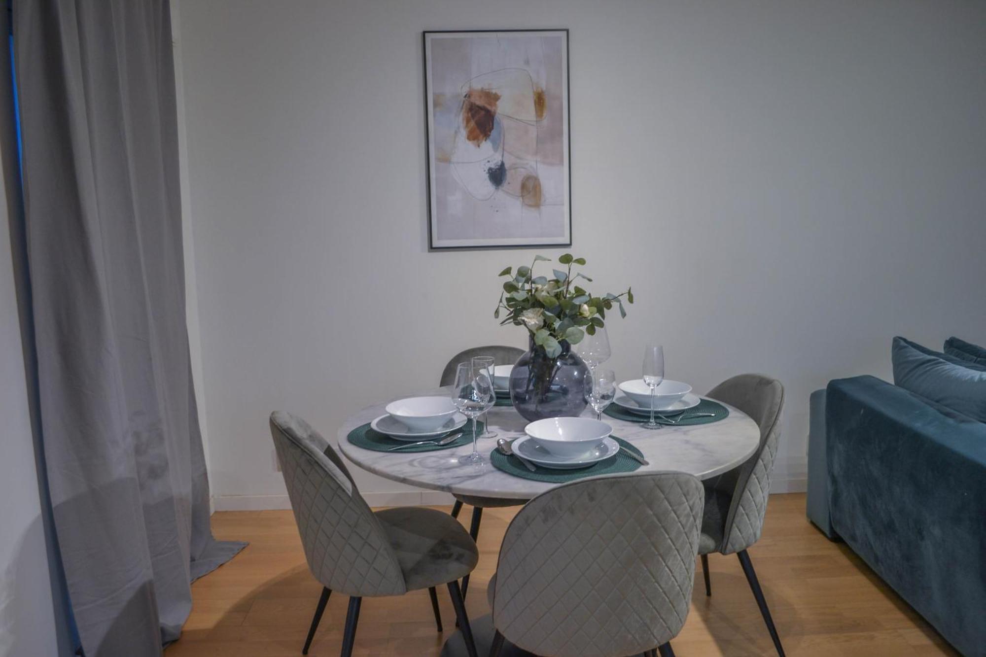Modern In Bromma Easy Access To & Airport Apartment